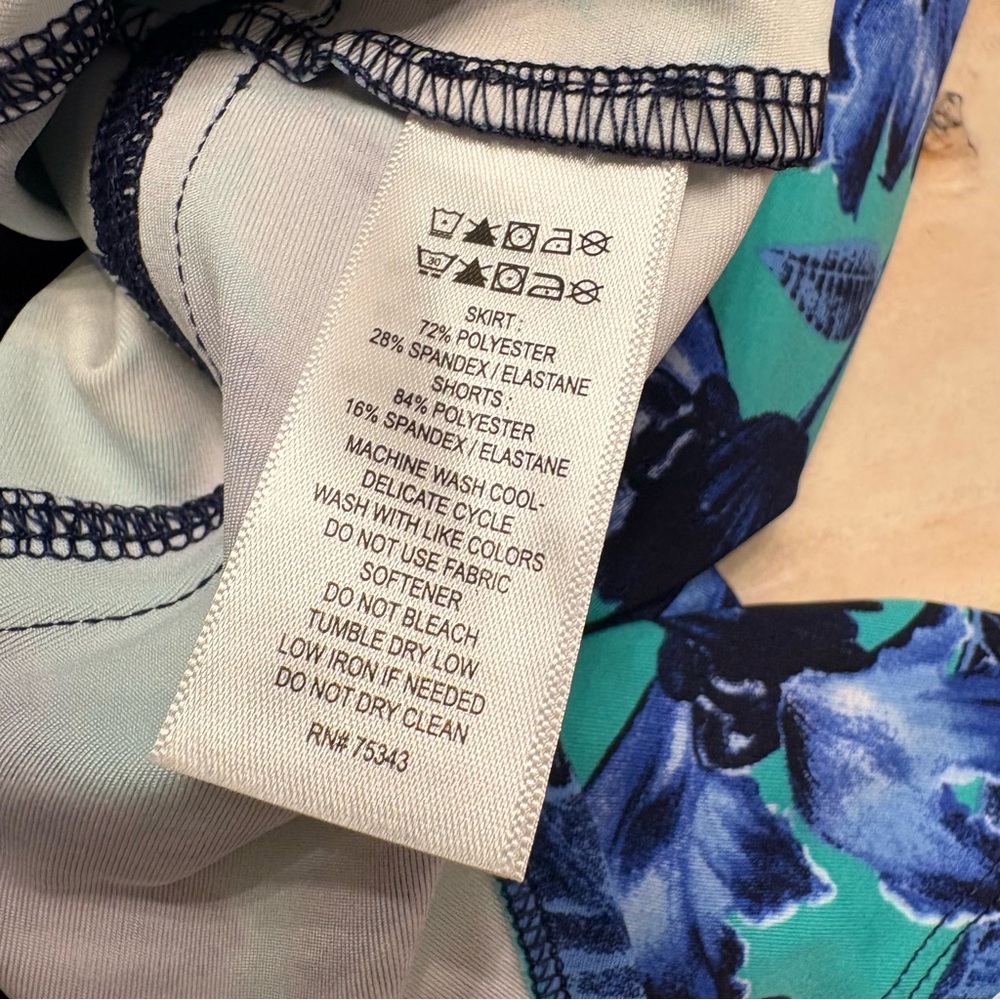 TOMMY BAHAMA Active Floral Ruffle Hem Skort - Picture 7 of 8